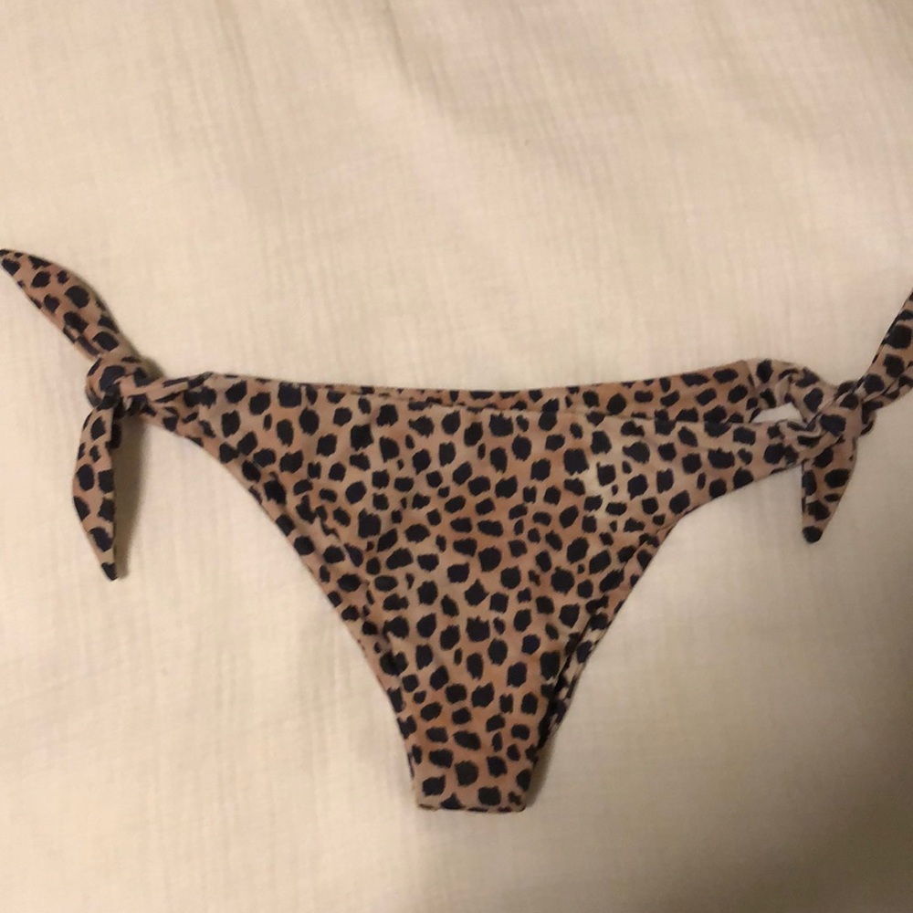 Benoa bottoms. Size large